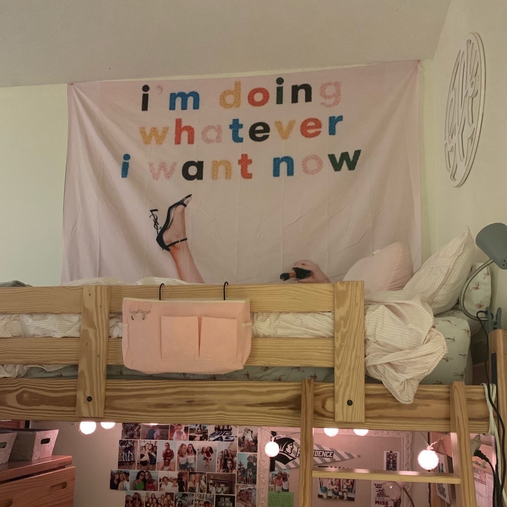 Trendy Tapestry - Picture 3 of 4